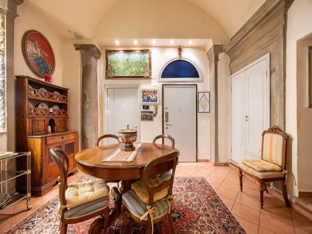 Immobile rif. VRAA221 a Firenze Santa Croce - Immagine 11