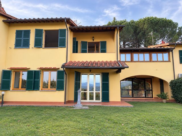 Appartamento in Vendita