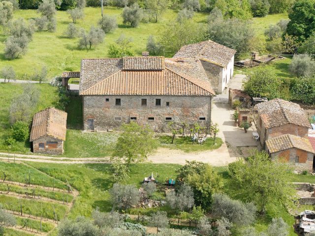 Colonica in Vendita