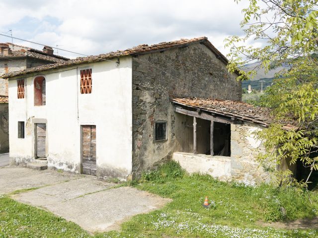 Colonica in Vendita