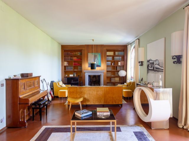 Villa in Vendita