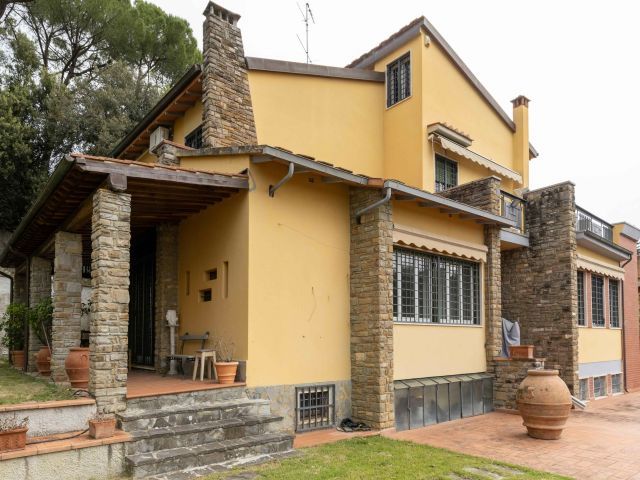 Villa in Vendita